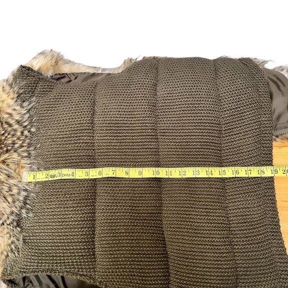 Joe Fresh Faux Fur Hip Length Vest Women's Size L - Picture 11 of 12
